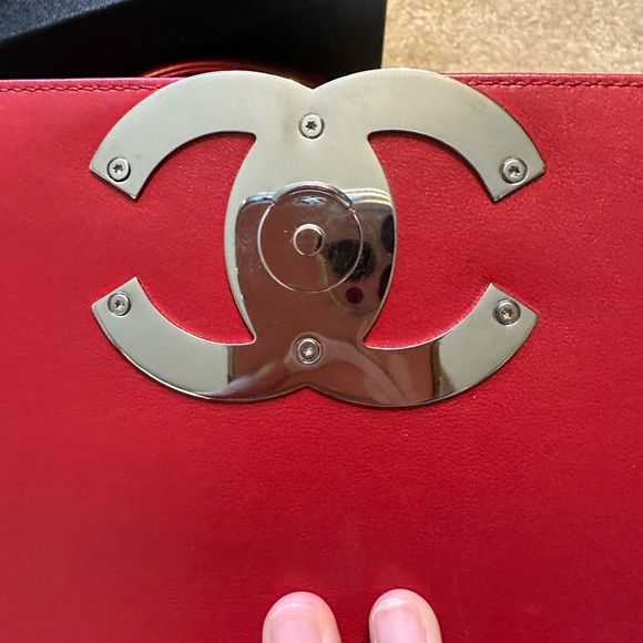 CC Filigree Leather Handbag, burgundy color. - Picture 12 of 15